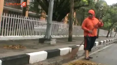 Hujan yang Mengguyur Kota Pekanbaru sejak selasa malam hingga rabu pagi,   berhasil menghilangkan  bencana kabut asap yang telah berlangsung sejak satu bulan lebih.