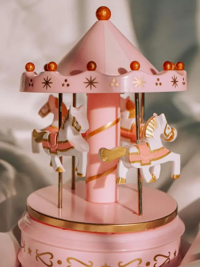 7 Rekomendasi Kado yang Romantis dan Unik untuk Pasangan, Dijamin Suka!