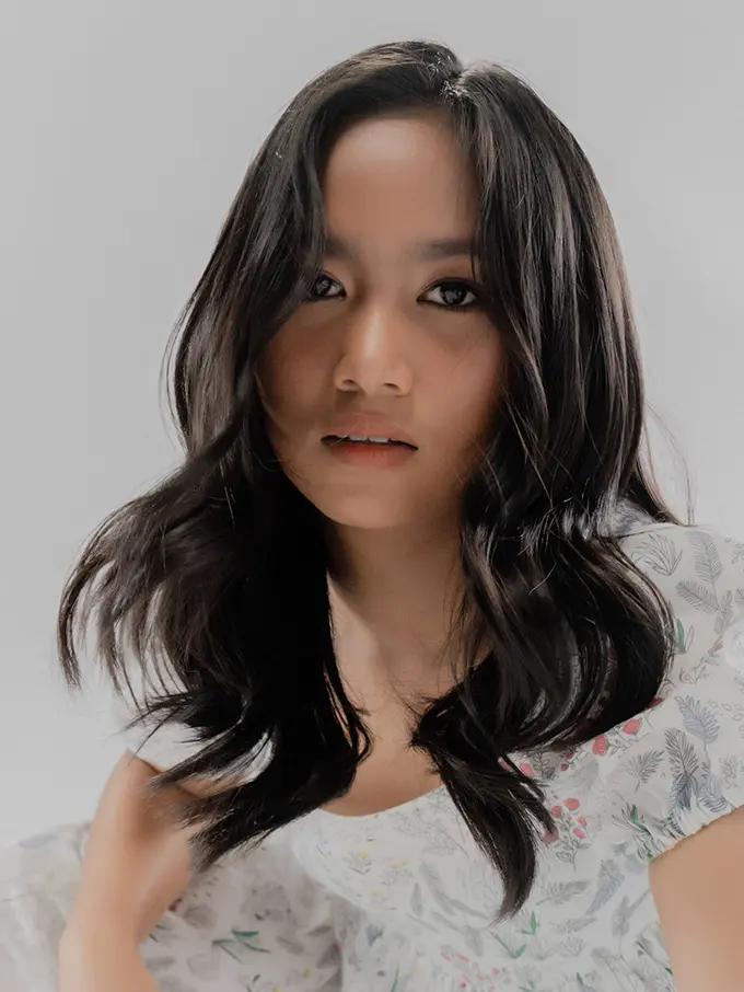 [Fimela] Deborah Hanna rilis single Layang-Layang