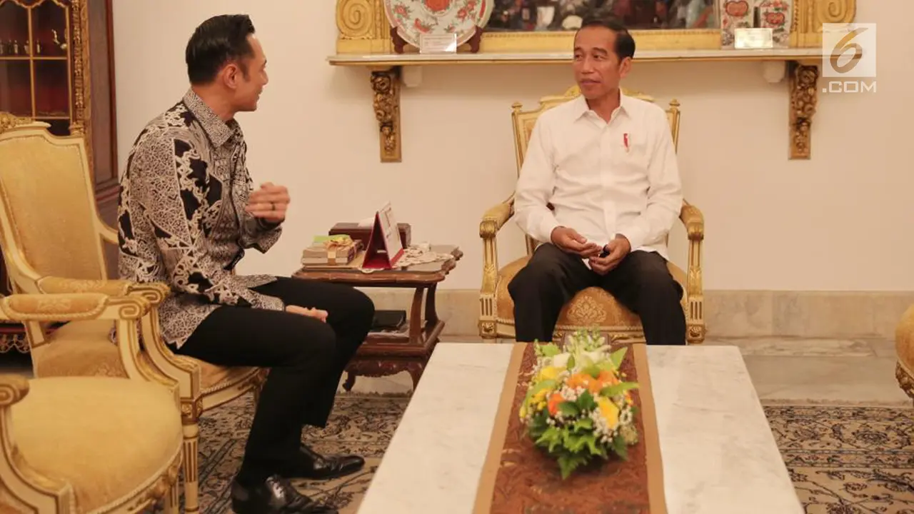 Presiden Jokowi Terima AHY di Istana Merdeka