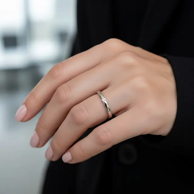 Model Cincin Emas yang Cocok untuk Wanita Karier