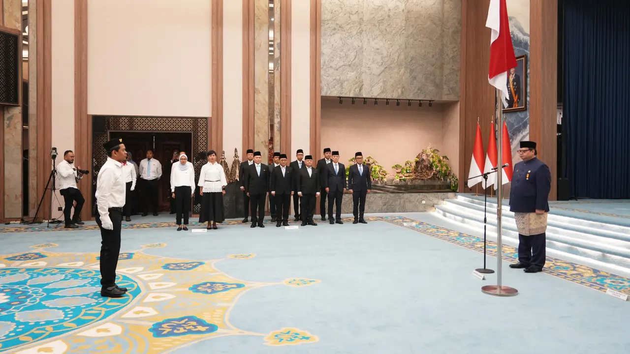 Upacara Peringatan HUT ke-81 Kemerdekaan RI di lingkungan Kementerian Koordinator Bidang Perekonomian