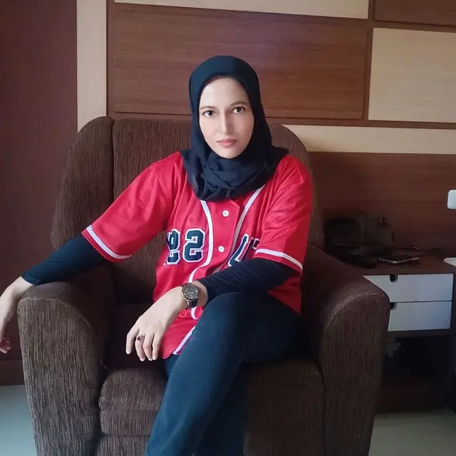 Potret 6 Pemain Drama Kolosal Angling Dharma yang Mantap Berhijab, Memesona