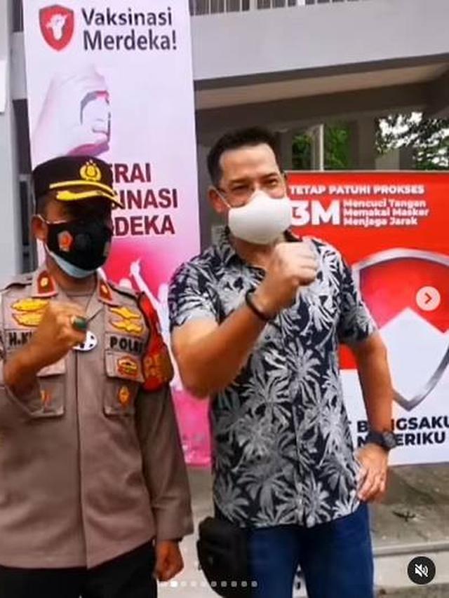 6 Potret Aksi Ari Wibowo Ajak Warga Untuk Vaksin Ini Curi Perhatian