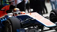 Pebalap Manor Racing, Pascal Wehrlein, mengaku senang dengan kinerja mobil MRT05 miliknya seusai tampil impresif di FP1 dan FP2 GP Bahrain. 