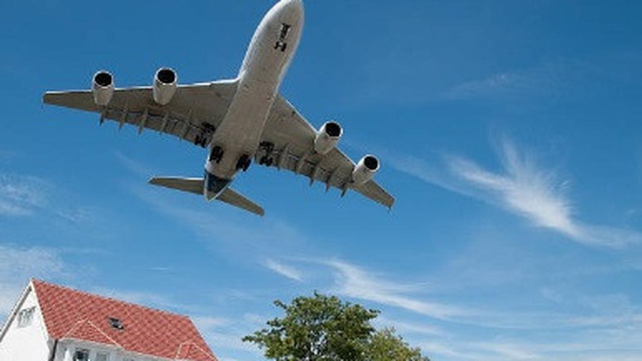 Ilustrasi pesawat.
