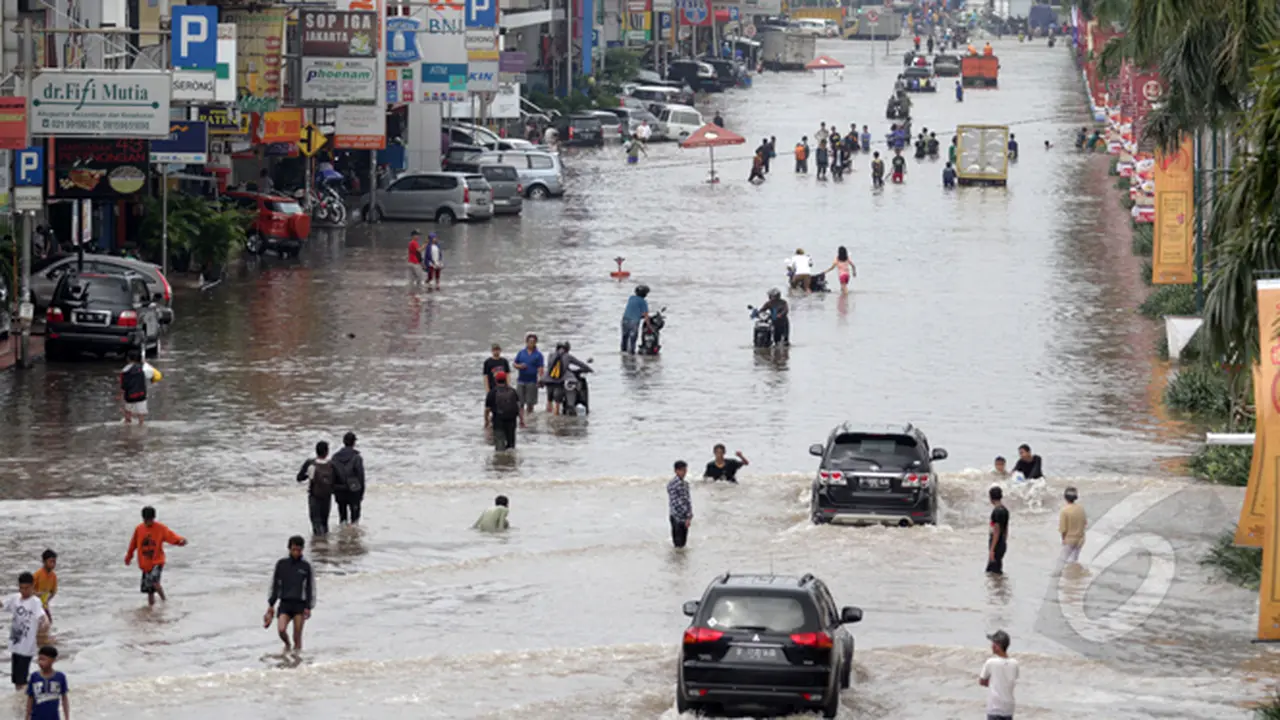 Dilanda Banjir, Berapa Kerugian Jakarta Menurut Kadin?