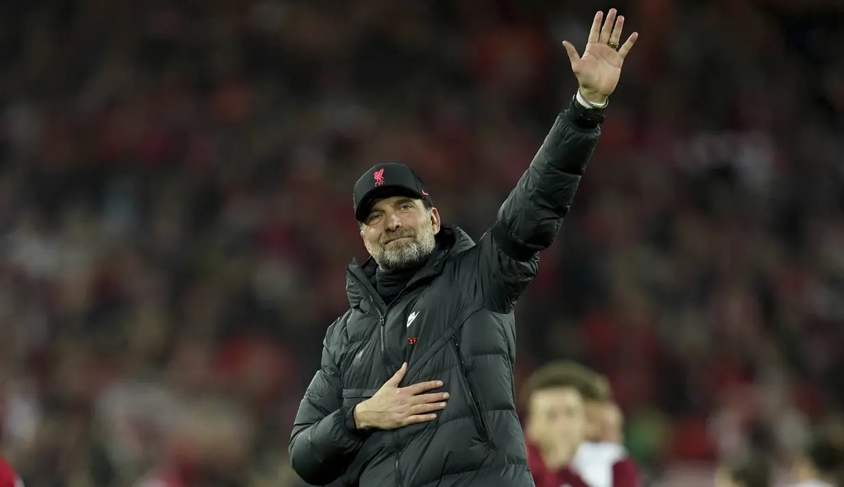 Tim asuhan Jurgen Klopp itu unggul agregat 6-4 atas Benfica, setelah pada pertemuan pertama di Estadio da Luz, 6 April lalu meraih kemenangan 3-1. (AP/Jon Super)