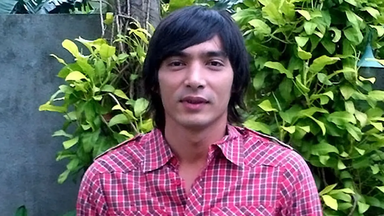 abimana-artasatya-131112b.jpg