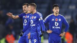 Kekalahan ini membuat Leicester berkutat di papan bawah. Dengan memiliki sembilan poin, The Foxes hanya menduduki peringkat 14. (AFP/Darren Staples)
