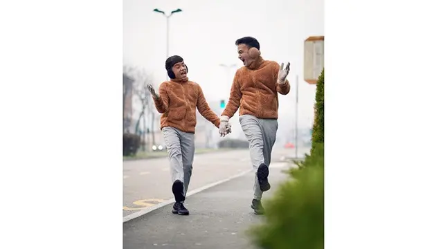 6 Potret Betrand Peto dan Ruben Onsu Pakai Baju Couple, Makin Mirip