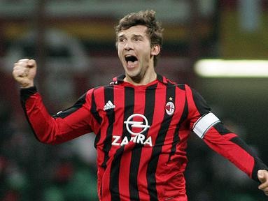 Shevchenko bergabung dengan AC Milan pada 1999 hingga 2006. Ia menjadi salah satu striker terbaik yang pernah dipunya Rossoneri. (AFP/Paco Serinelli)