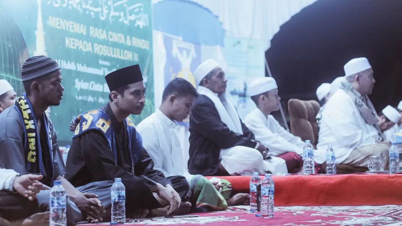 Peringatan Maulid Nabi Muhammad SAW yang digelar Asykar Theking, suporter PSPS Pekanbaru.