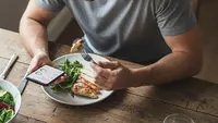 8 Tips Mencegah Berat Badan Naik Drastis saat Lebaran, Tetap Sehat dan Bugar di Hari Raya