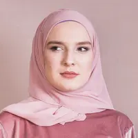 Ilustrasi Perempuan Muslim Credit: freepik.com