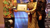 PT Pertamina Patra Niaga, Sub Holding Commercial & Trading PT Pertamina (Persero), berhasil memperoleh penghargaan Gold pada BPKN Award Raksa Nugraha 2022 sebagai pelaku usaha yang peduli perlindungan konsumen.
