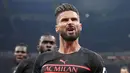 Pemain AC Milan Olivier Giroud melakukan selebrasi usai mencetak gol ke gawang Torino pada pertandingan Liga Italia Serie A di Stadion San Siro, Milan, Italia, 26 Oktober 2021. AC Milan menang 1-0. (AP Photo/Luca Bruno)