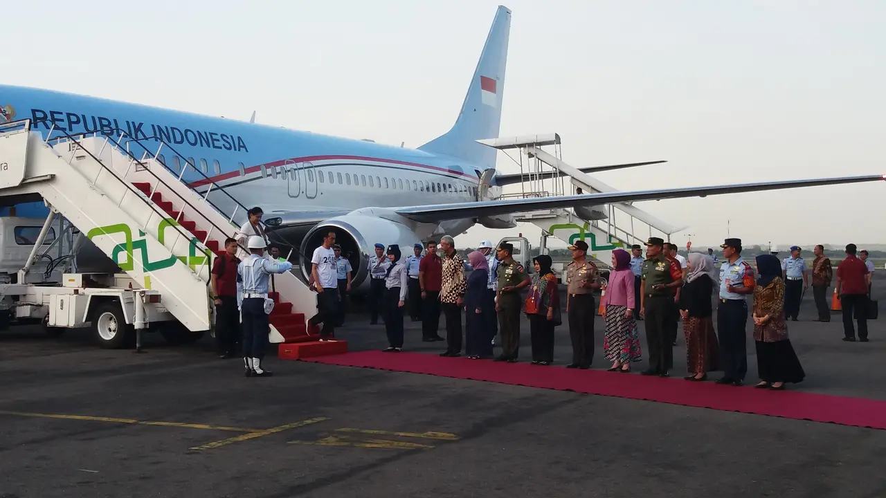 Presiden Joko Widodo atau Jokowi tiba di Pangkalan TNI AU Adi Soemarmo, Boyolali, Jawa Tengah