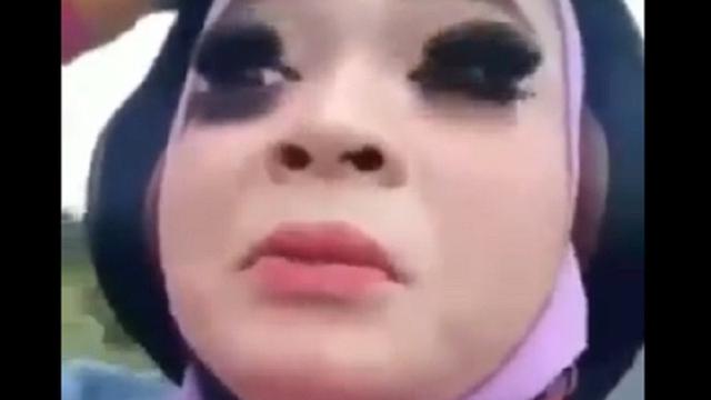 6 Potret Bulu Mata Terlalu Lentik Ini Nyeleneh Banget, Tampak Aneh