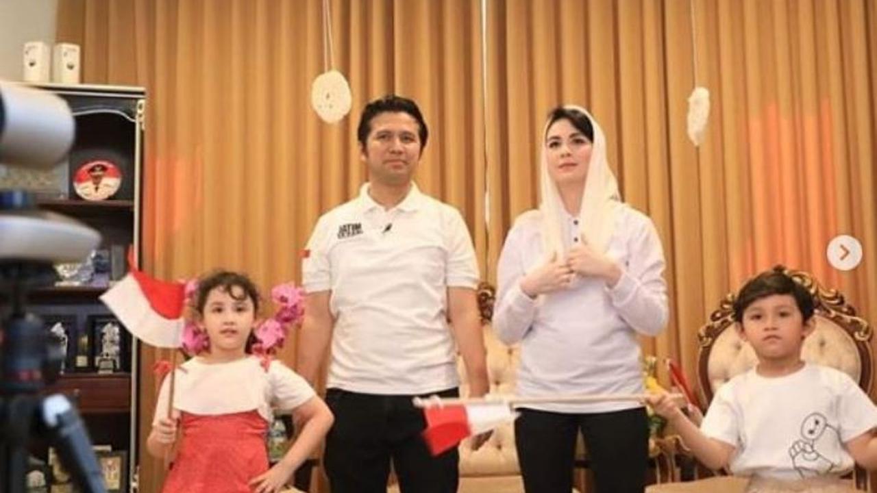 Arumi Bachsin - Emil Dardak (Foto: Instagram/@arumibachsin_94)