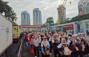 Sekitar 220 ribu buruh dari berbagai daerah akan memadati Monas pada hari ini, Jumat (1/5/2026). (Liputan6.com/Rifqy Alief Abiyya)