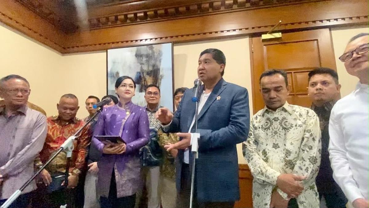 Maruarar Sirait Yakin SLIK dan Kredit Perumahan Putus Rantai Rentenir
