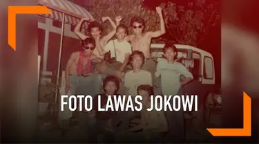 Beredar foto lawas Jokowi bersama para sahabat. Warganet menebak-nebak mana sosok Jokowi di foto tersebut.