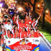 potret hari pertama arak-arakan kontingen olimpiade Rio 206 | foto : Adrian putra