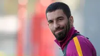 Jersey Spesial Turan Diberikan kepada Komedian Turki