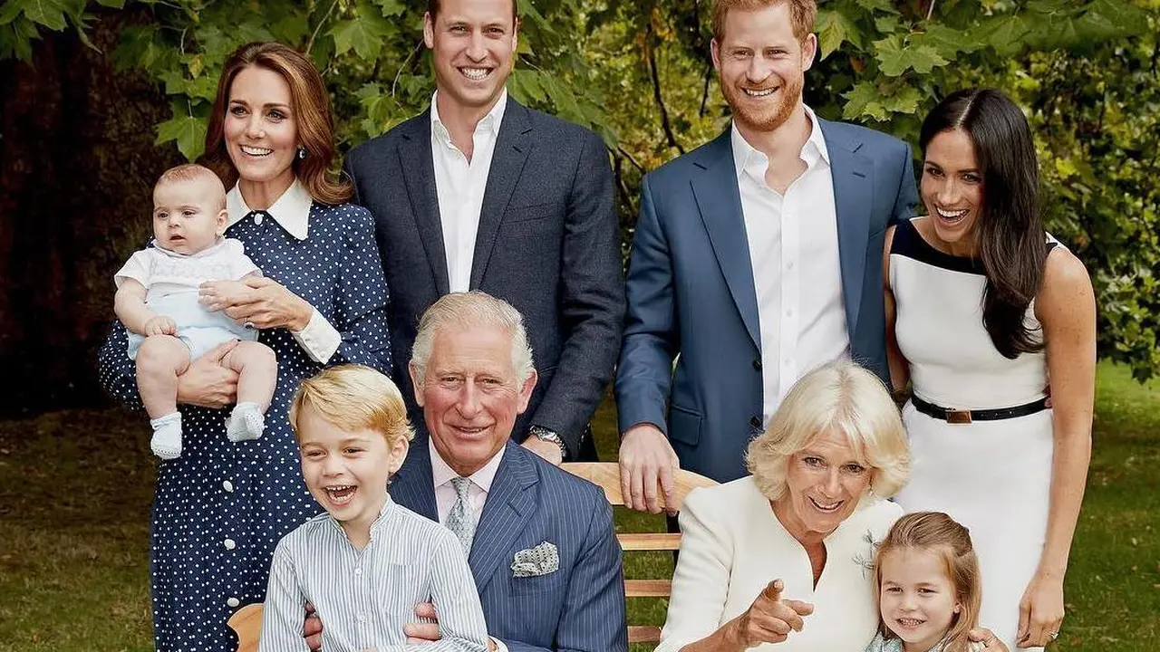Foto Keluarga Prince Charles untuk Ulang Tahunnya ke-70
