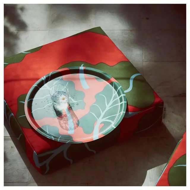 Tersedia secara eksklusif