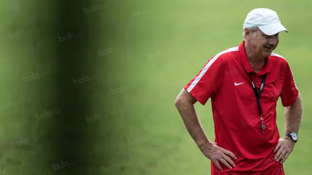 Alfred Riedl