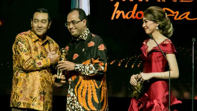 Dirut BRI Suprajarto Raih Predikat Tokoh Profesional Terbaik di Indonesia Awards 2018