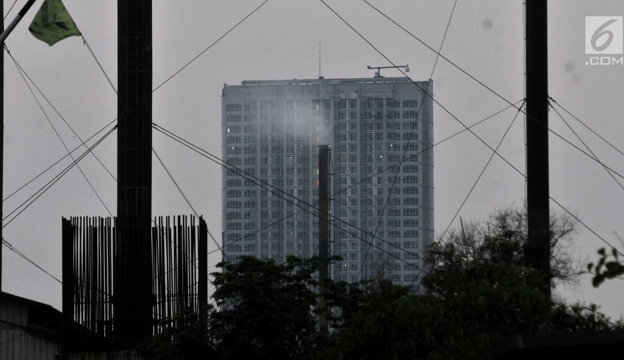  FOTO  Asap  Buangan Pabrik  Perburuk Kualitas Udara di Ibu 