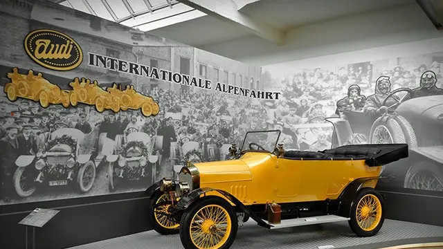 Mobil era 1900-1920-an (Boredpanda)