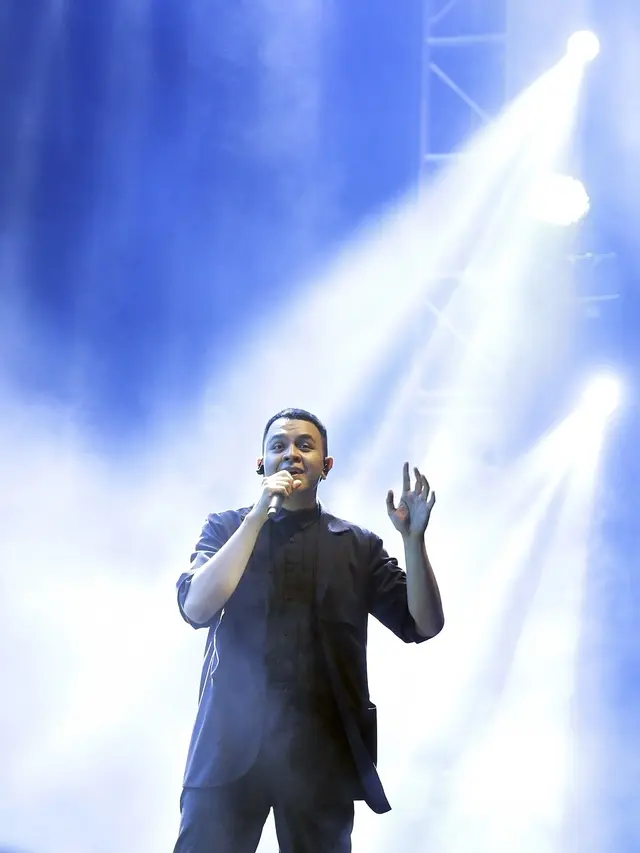 [Fimela] Konser Tulus