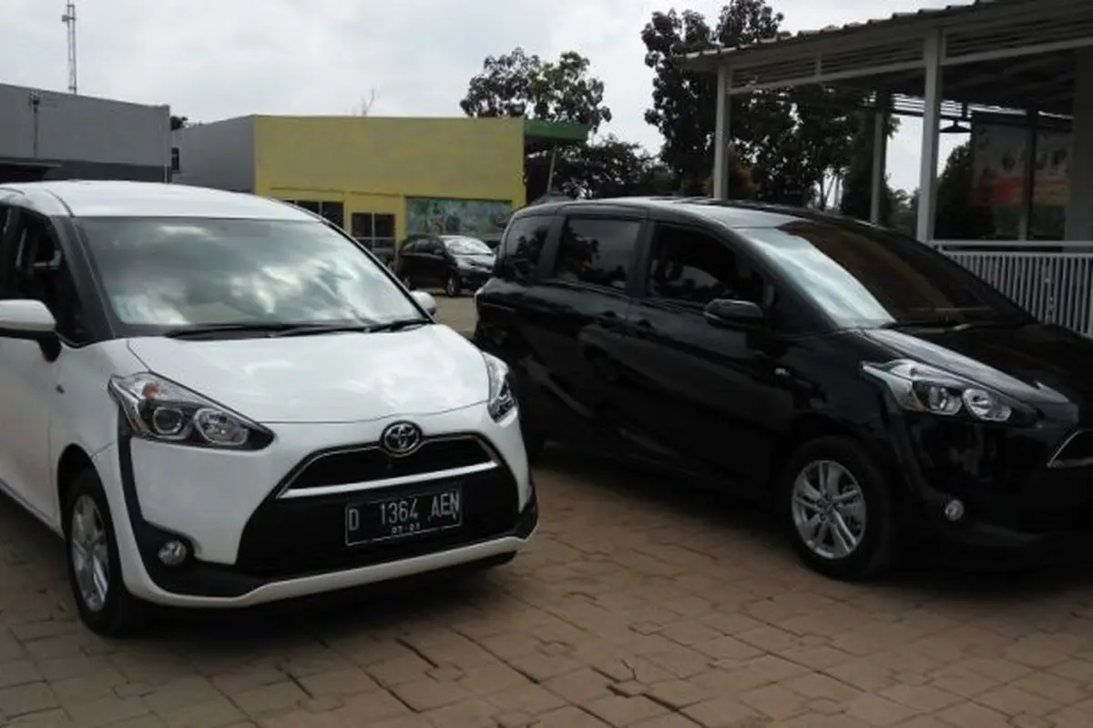 Toyota Sienta