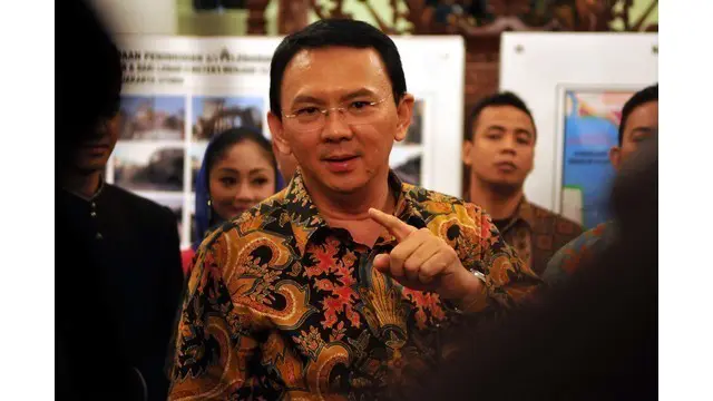  Gubernur DKI Jakarta Basuki Tjahaja Purnama geram saat disinggung soal penertiban Alexis yang disebut-sebut sebagai tempat yang menyediakan jasa prostitusi. 