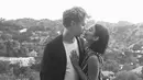 anessa mengatakan bahwa dirinya selalu terbuka dan tak pernah merahasiakan apapun dari sang kekasih Austin Butler. (instagram/vanessahudgens)
