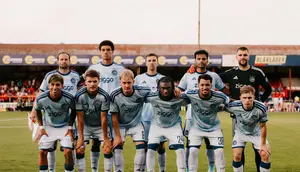 Satu Ujian Berat Menanti Maarten Paes sebelum Berlaga di Fase Liga UEFA Europa Conference League 2026/2027