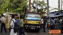 Citizen6, Jakarta: Kecelakaan terjadi akibat supir truk yang bermuatan genset itu tidak bisa mengendalikan kendaraannya, ketika melewati tikungan dengan kecepatan tinggi dari arah Bandengan menuju Grogol. (Pengirm: Angga Thio)