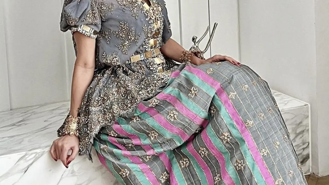 Sophia Latjuba kenakan baju bodo, credt: @veraanggraini_kebaya