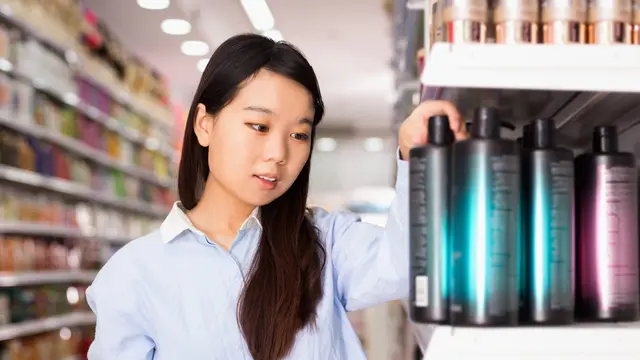 Cara Memilih Produk Perawatan Rambut yang Tepat untuk Rambut Rontok, Apa Saja yang Harus Dipertimbangkan?