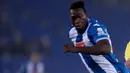 Pemain Espanyol, Felipe Caicedo mencetak satu gol saat timnya megalahkan Athletic Bilbao 2-1  Pada Lanjutan La Liga Spanyol, di the Cornella-El Prat, Minggu (20/3/2016) dini hari WIB. (AFP/Josep Lago)