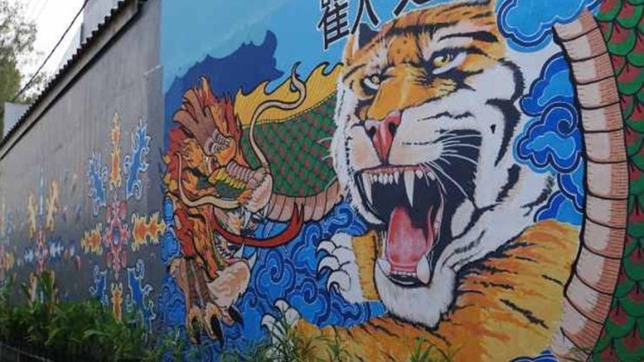 Program Cat Kawasan Kumuh Let's Colour Dulux