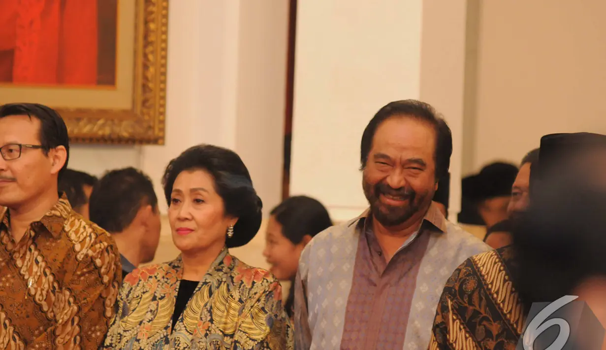 Surya Paloh ikut menghadiri acara pelantikan Kabinet Kerja Jokowi-JK di Istana Negara, Jakarta, Senin (27/10/2014). (Liputan6.com/Herman Zakharia)