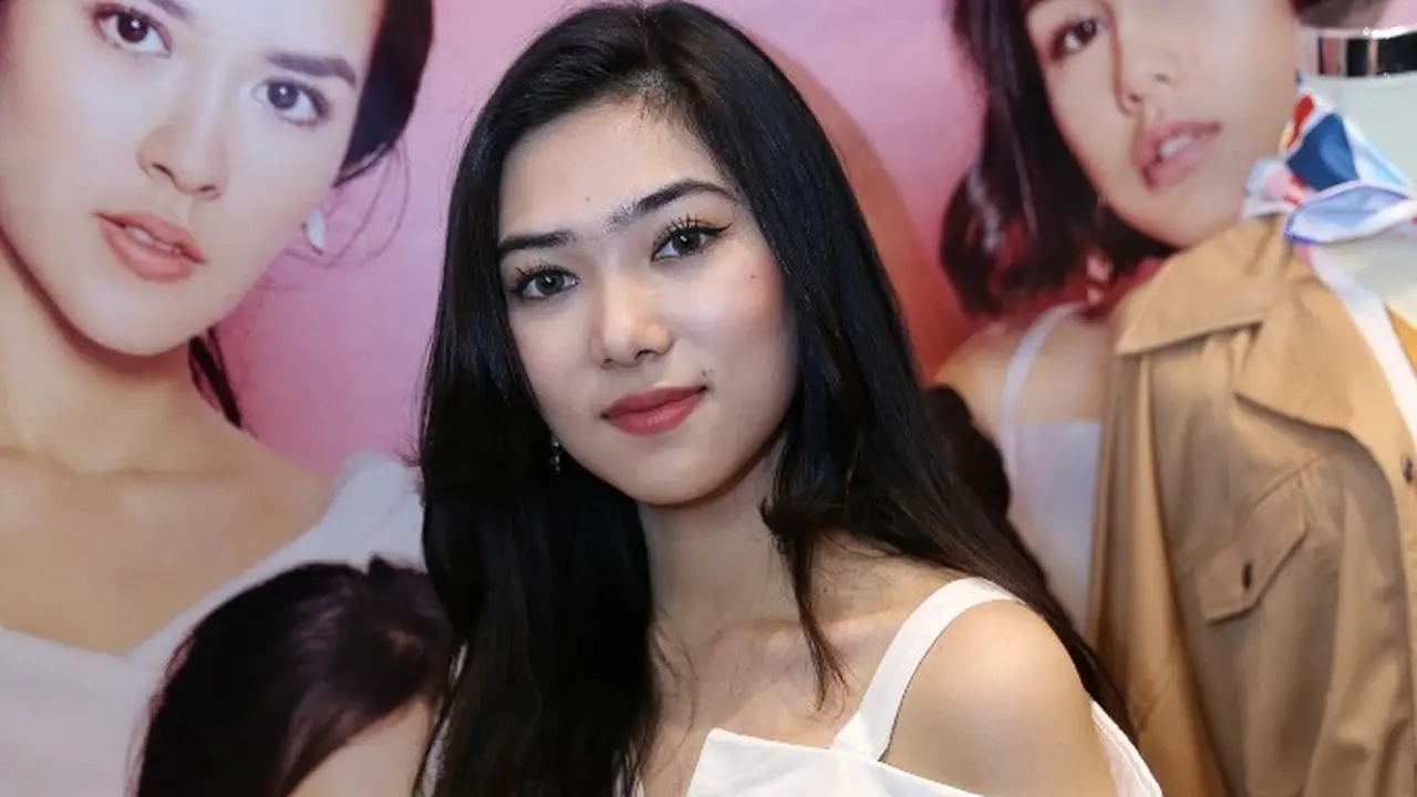 [Fimela] Isyana Sarasvati