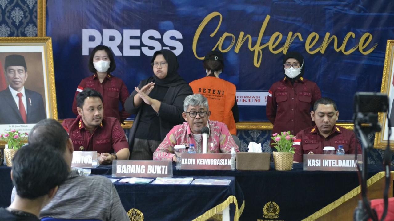 Wanita WN Rusia Ditangkap Saat Praktek Prostitusi di Hotel Tangerang