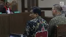 Mantan anggota DPR, Bowo Sidik Pangarso saat memberi keterangan sebagai saksi pada sidang lanjutan suap terkait kerja sama pengangkutan pupuk dengan terdakwa, Asty Winasti di Pengadilan Tipikor Jakarta, Rabu (26/6/2019). (Liputan6.com/Helmi Fithriansyah)