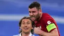 Pertandingan Liverpool lawan Real Madrid berjalan seru sejak kick off. Kedua tim sama-sama mendapatkan peluang namun skor 0-0 bertahan hingga babak pertama selesai. (AP Photo/Manu Fernandez)